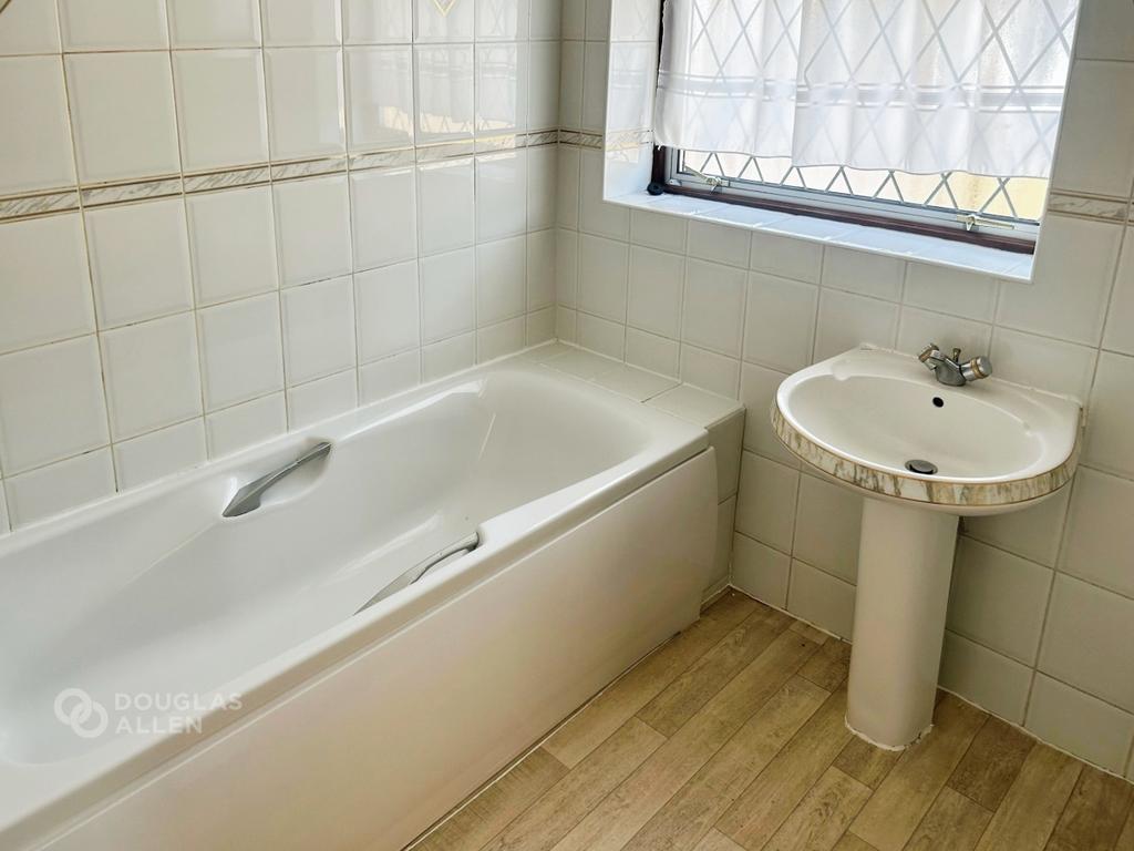6c715ff6-bath