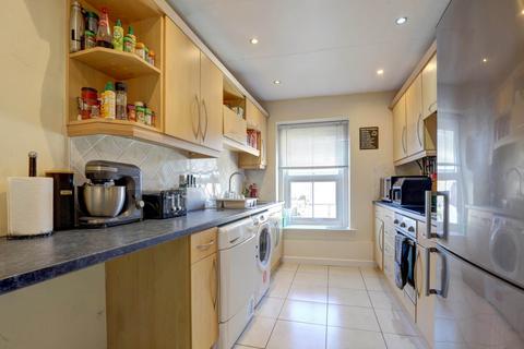 2 bedroom flat for sale, Salisbury Street, Blandford Forum