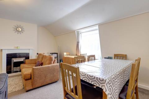 2 bedroom flat for sale, Salisbury Street, Blandford Forum