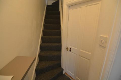 2 bedroom terraced house to rent, Howson Street, Rock Ferry CH42