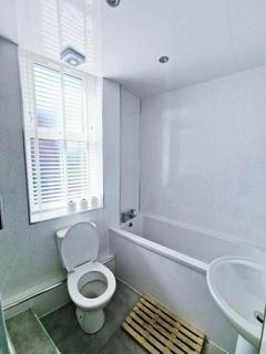 1 bedroom flat to rent, Sandringham Road, Gosforth NE3