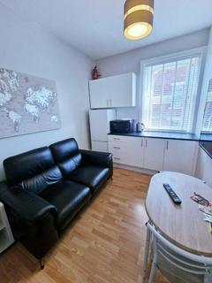 1 bedroom flat to rent, Sandringham Road, Gosforth NE3