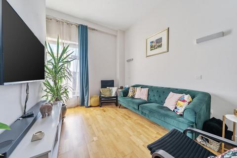 1 bedroom flat for sale, Sunbury-On-Thames,  Surrey,  TW16