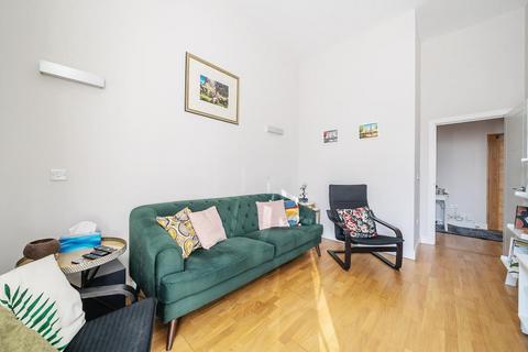 1 bedroom flat for sale, Sunbury-On-Thames,  Surrey,  TW16