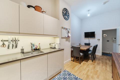 1 bedroom flat for sale, Sunbury-On-Thames,  Surrey,  TW16