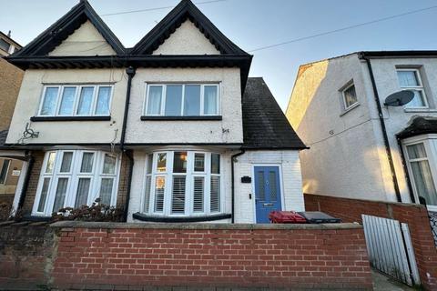 3 bedroom semi-detached house to rent, Slough,  Berkshire,  SL1