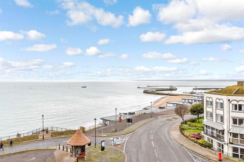 3 bedroom apartment for sale, Victoria Parade, Ramsgate, Kent