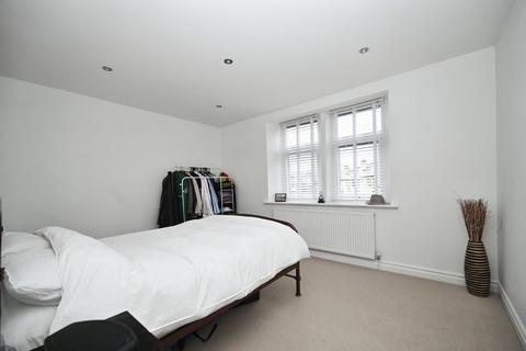 28 Canada Road, Rawdon, Leeds, LS19 6LR