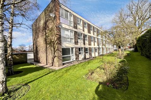 2 bedroom apartment for sale, Grosvenor Court, 75 Ashton Lane, Sale