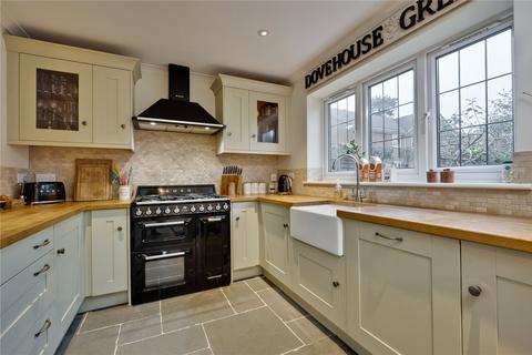 4 bedroom end of terrace house to rent, Dove House Green, Weybridge, Surrey, KT13