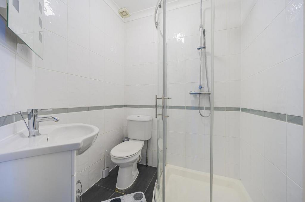 DS Shower Room.jpg
