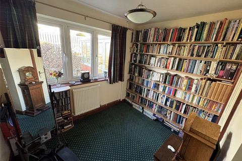 15 Clos Winifred, Borth, SY24 5LE