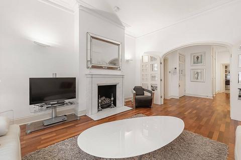 3 bedroom flat to rent, Basil Street, Knightsbridge, London, SW3