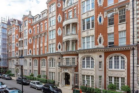 3 bedroom flat to rent, Basil Street, Knightsbridge, London, SW3