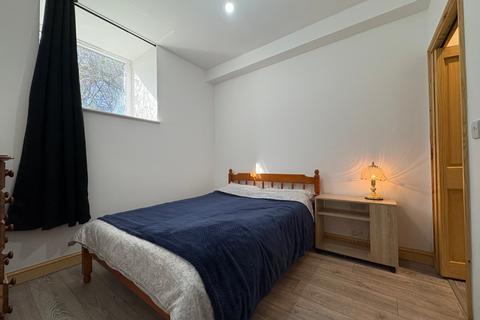 undefined, Cirencester Road, Fairford, Gloucestershire, GL7