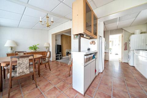 70 Melthorne Drive, Ruislip, HA4 0TR