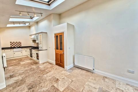 4 bedroom detached house for sale, Bridport