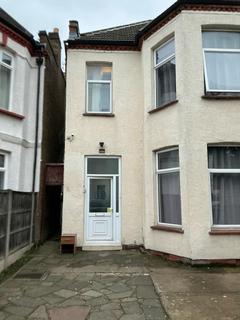 Kenton Avenue, Harrow, HA1