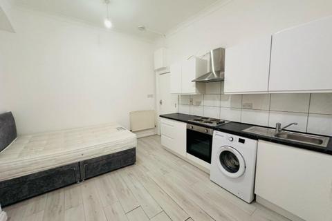 1 bedroom property to rent, Kenton Avenue, Harrow, HA1