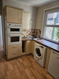 4 bedroom house to rent, High Street, Bristol BS15