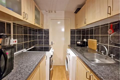 1 bedroom maisonette for sale, Birch Coppice Gardens, Willenhall