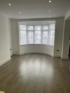 2 bedroom maisonette to rent, Edgware HA8