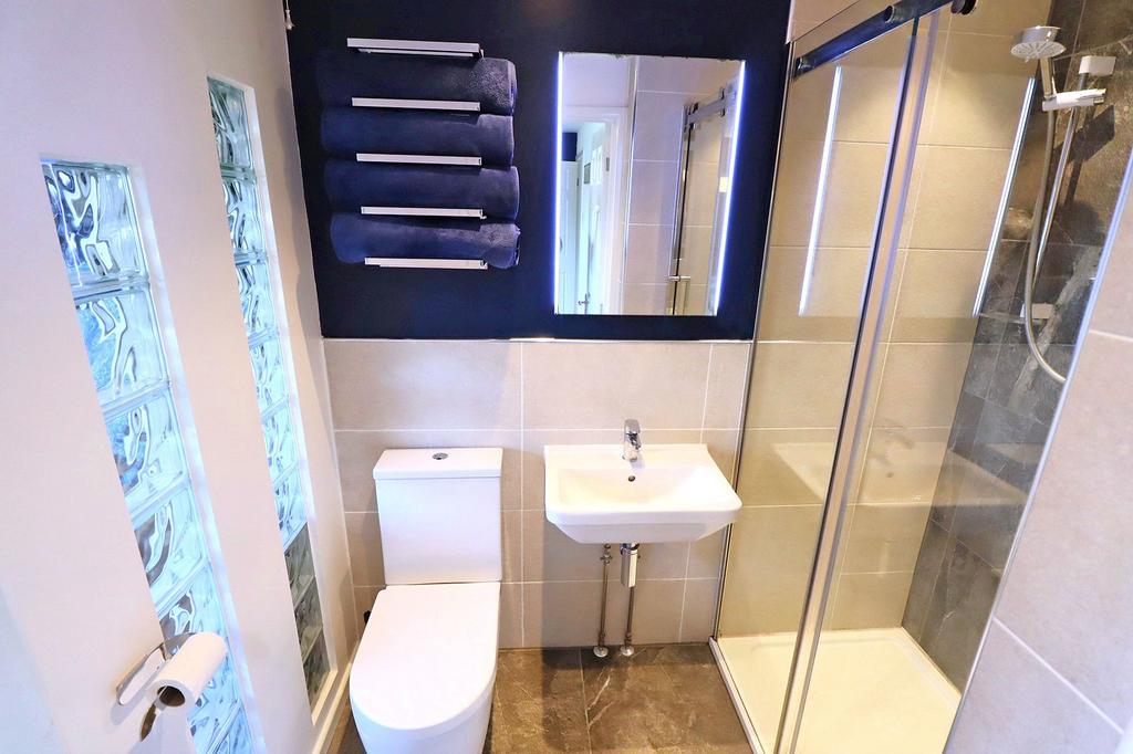 Ensuite
