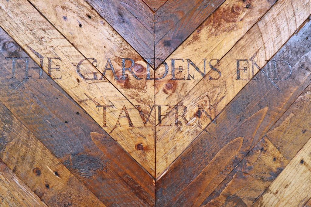 'The Gardens End Tavern'
