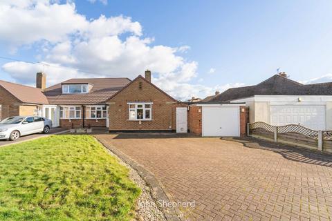 3 bedroom bungalow for sale, Ebrington Avenue, Solihull, West Midlands, B92