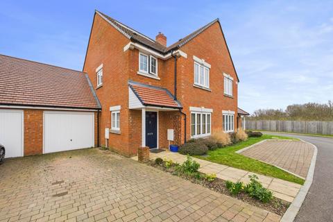 3 bedroom semi-detached house for sale, Goodearl Place, Princes Risborough HP27