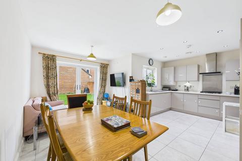 3 bedroom semi-detached house for sale, Goodearl Place, Princes Risborough HP27