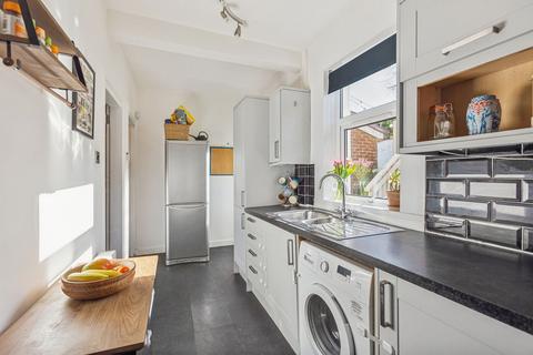 68 Randolph Drive, Clarkston, Glasgow, G76 8AP