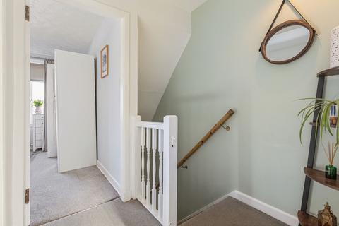 68 Randolph Drive, Clarkston, Glasgow, G76 8AP