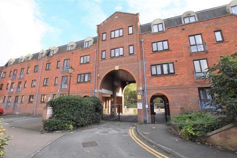 2 bedroom flat to rent, Greys Court