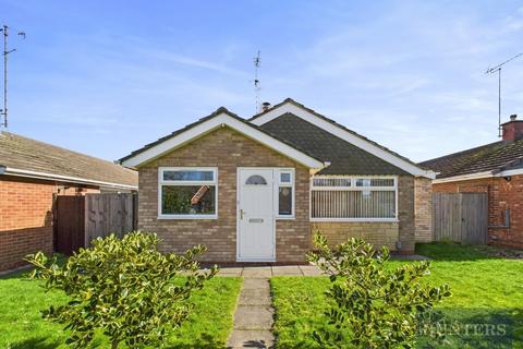 2 bedroom detached bungalow to rent, Fernleigh Crescent, Up Hatherley, Cheltenham