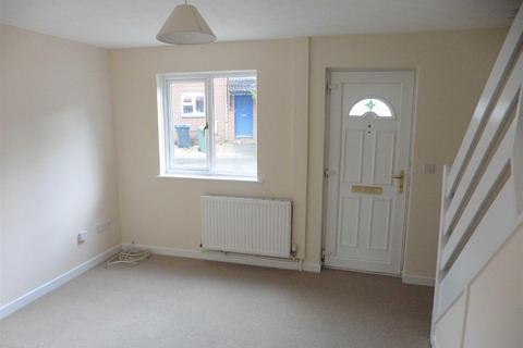 2 bedroom terraced house to rent, Castlehaven Close, Chippenham