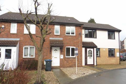 2 bedroom terraced house to rent, Castlehaven Close, Chippenham