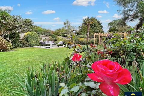 3 bedroom detached house for sale, Church Street, Willingdon, Eastbourne