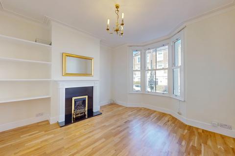 2 bedroom maisonette to rent, Disraeli Road, London SW15