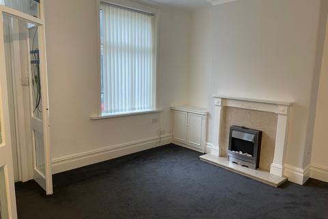 3 bedroom terraced house to rent, Clarence Street, Colne BB8