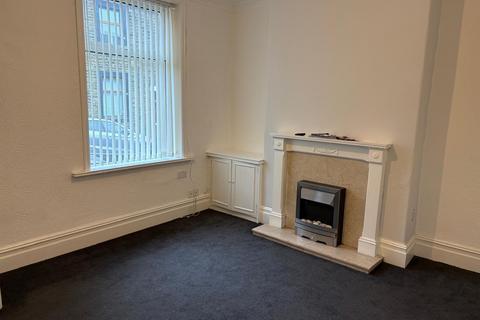 3 bedroom terraced house to rent, Clarence Street, Colne BB8