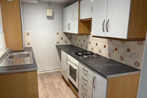 3 bedroom terraced house to rent, Clarence Street, Colne BB8
