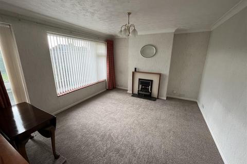 3 bedroom semi-detached house for sale, Ridgeway Avenue, Dunstable