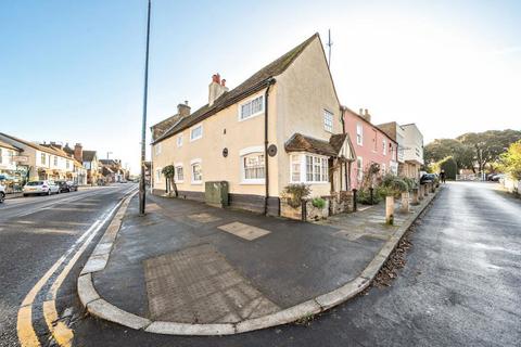 4 bedroom character property for sale, High Street, Bushey, WD23 1BD