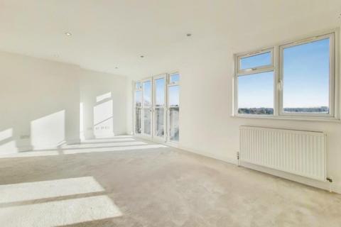 4 bedroom terraced house to rent, Milton Avenue,  Barnet,  EN5