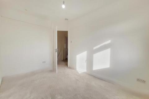 4 bedroom terraced house to rent, Milton Avenue,  Barnet,  EN5