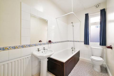 1 bedroom apartment for sale, Brondesbury Park, London, NW2