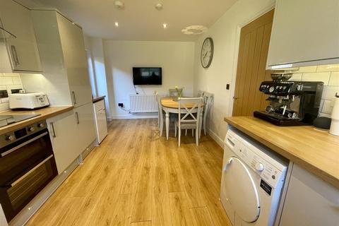 1 Cae Coch, Drefach, Llanelli, SA14 7AL