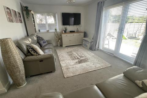 1 Cae Coch, Drefach, Llanelli, SA14 7AL