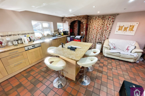 undefined, Fox Covert Lane, Picton, Chester, Cheshire, CH2